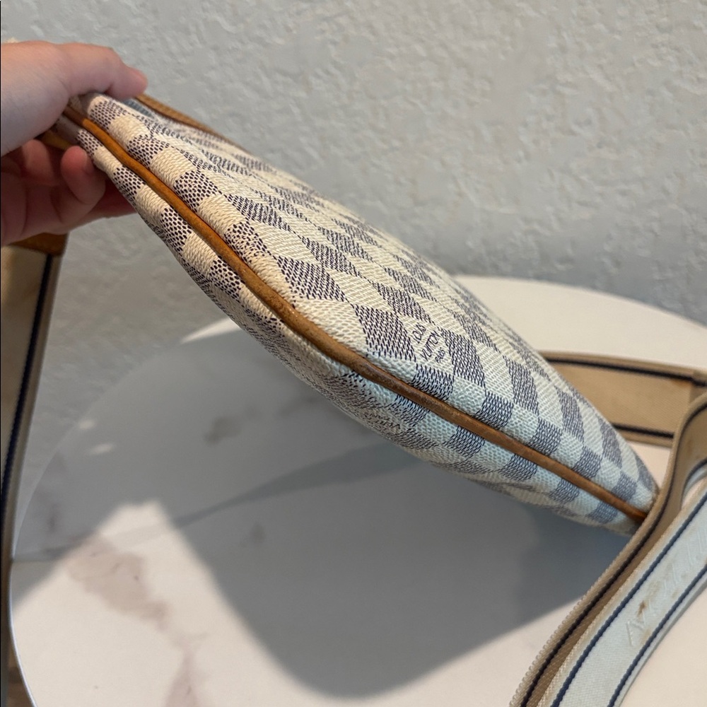 Louis Vuitton Azur Crossbody Bosphore White Damier Azur - Picture 13 of 16